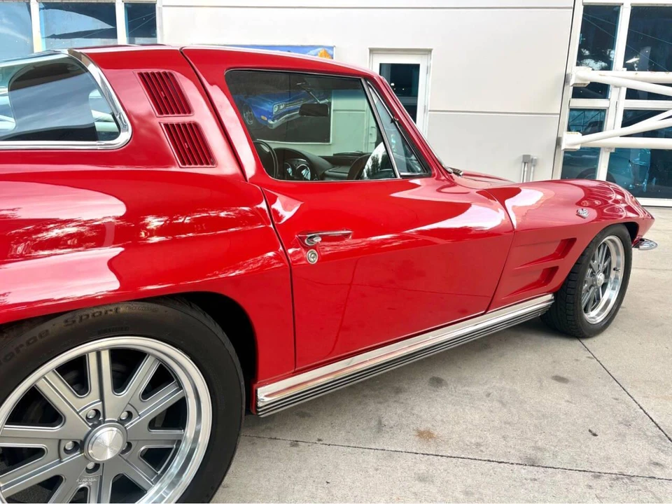 1964 Chevrolet Corvette C2 - Image 17 of 31