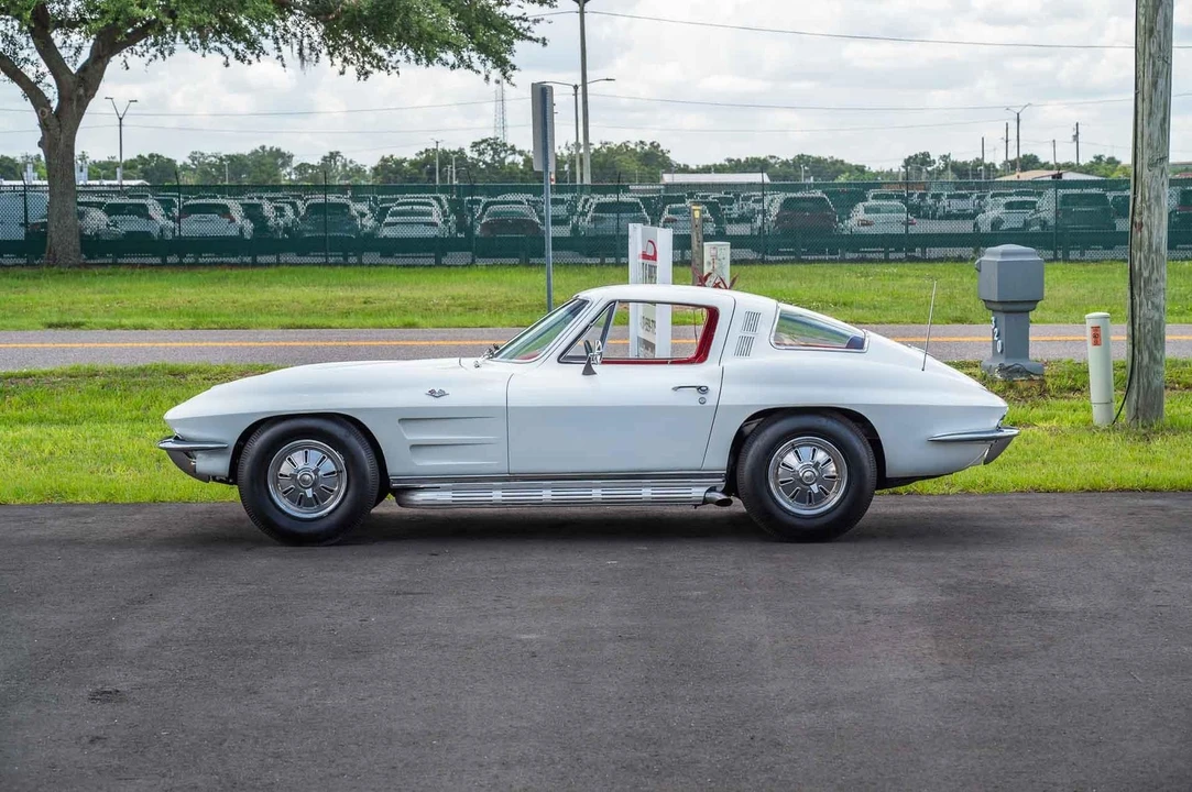1964 Chevrolet Corvette C2 - Image 2 of 21