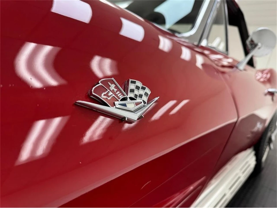 1964 Chevrolet Corvette C2 - Image 19 of 31
