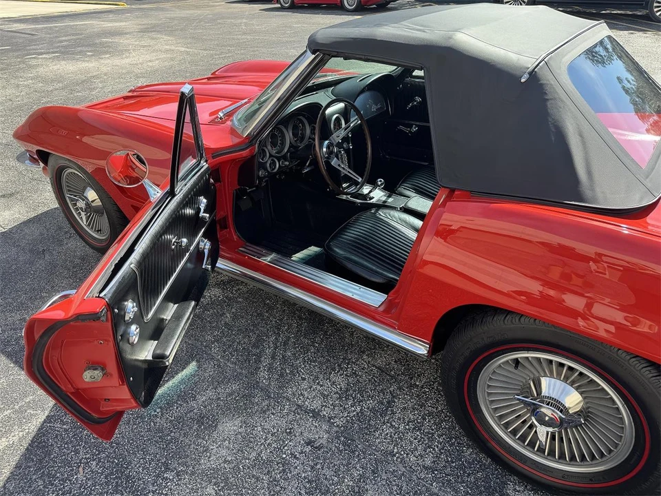1964 Chevrolet Corvette C2 - Image 15 of 30