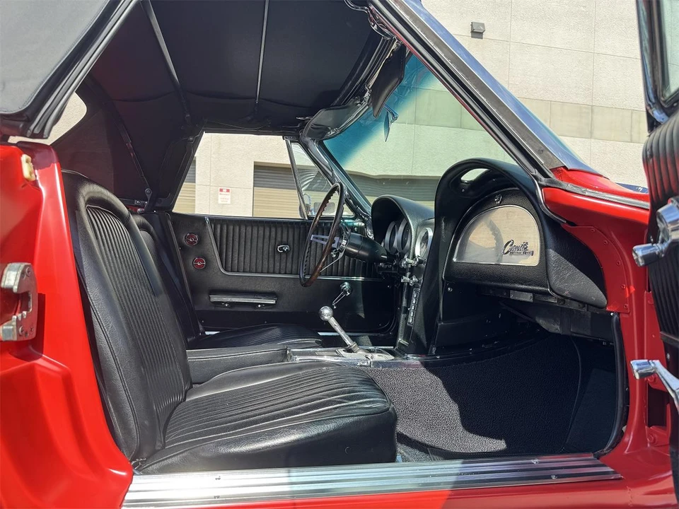 1964 Chevrolet Corvette C2 - Image 19 of 30