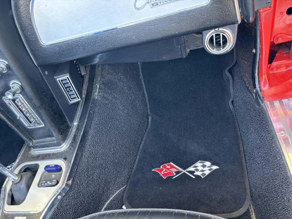 1964 Chevrolet Corvette C2 - Image 13 of 21