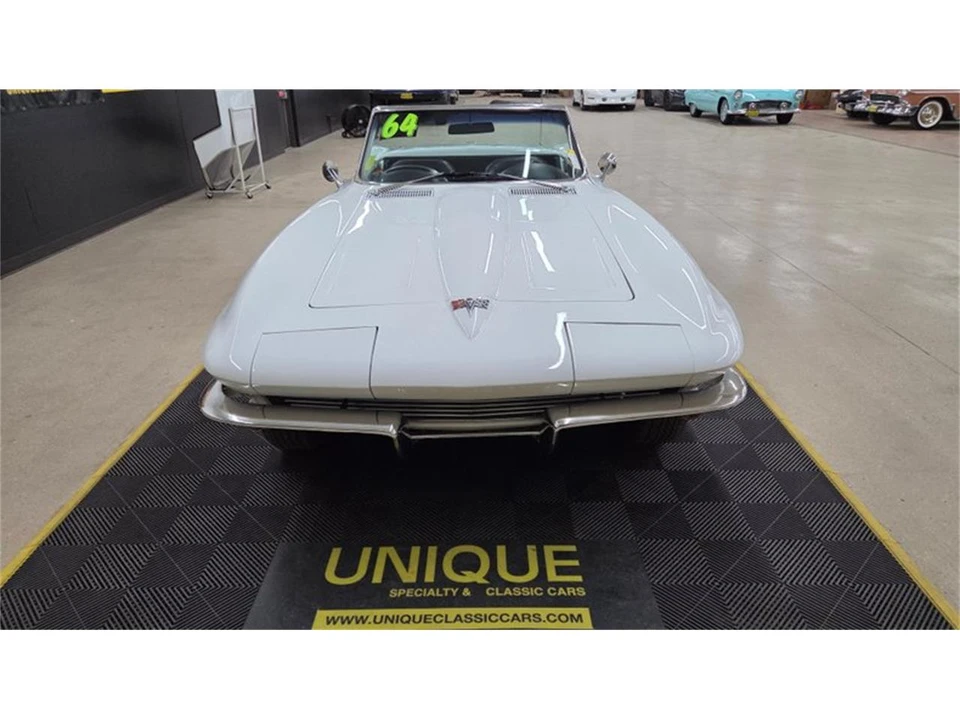 1964 Chevrolet Corvette C2 - Image 2 of 31