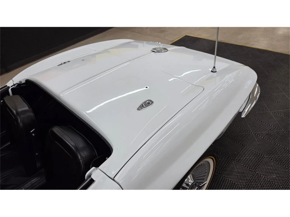 1964 Chevrolet Corvette C2 - Image 18 of 31