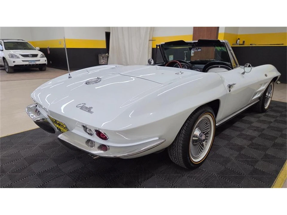 1964 Chevrolet Corvette C2 - Image 4 of 31