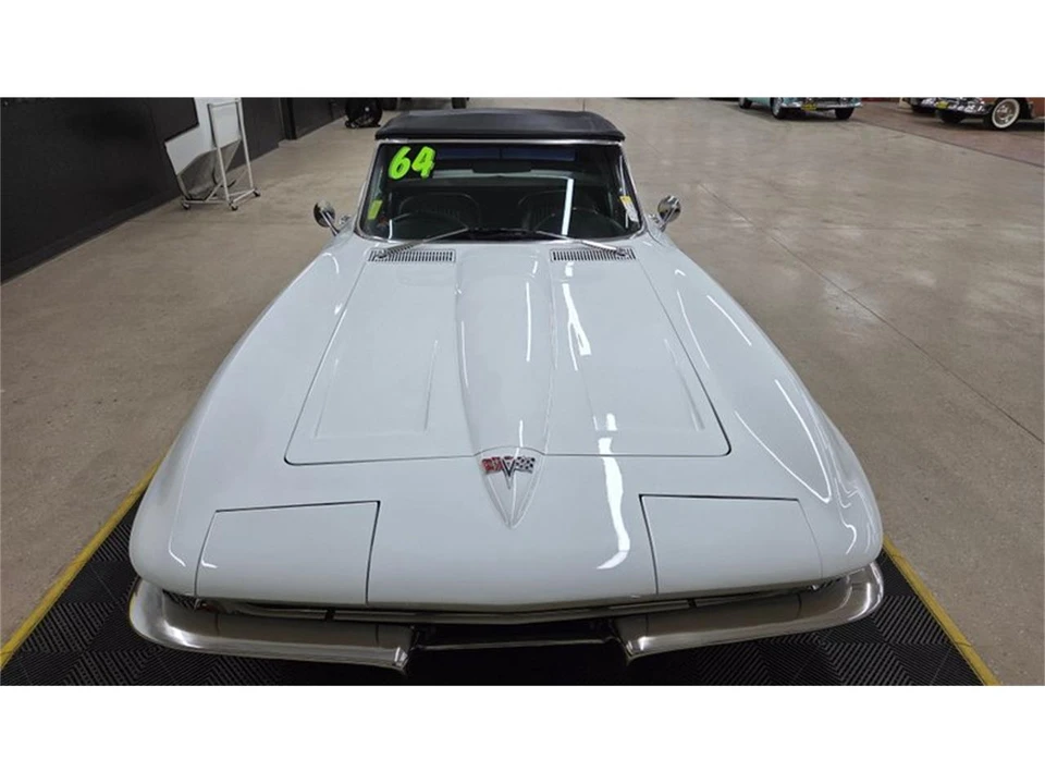 1964 Chevrolet Corvette C2 - Image 24 of 31