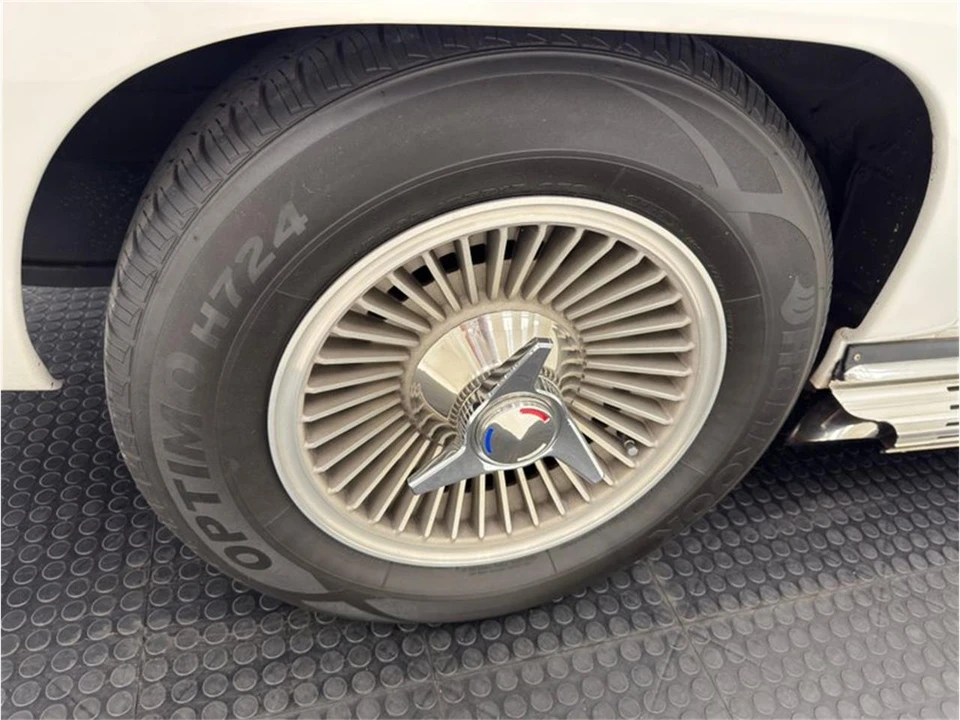 1964 Chevrolet Corvette C2 - Image 27 of 31