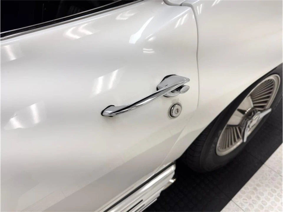 1964 Chevrolet Corvette C2 - Image 22 of 31