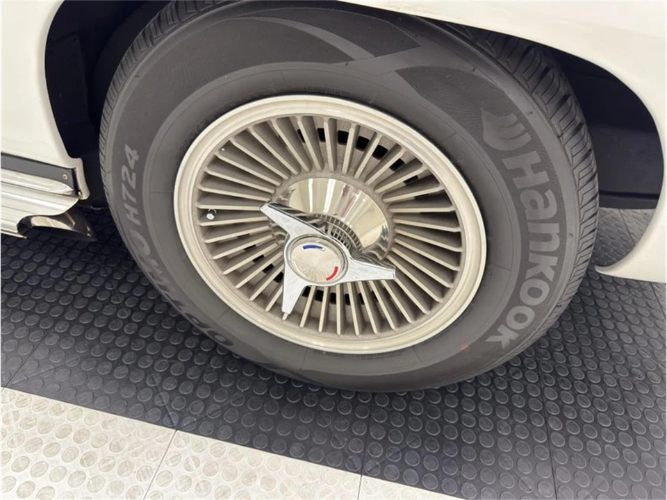 1964 Chevrolet Corvette C2 - Image 24 of 31