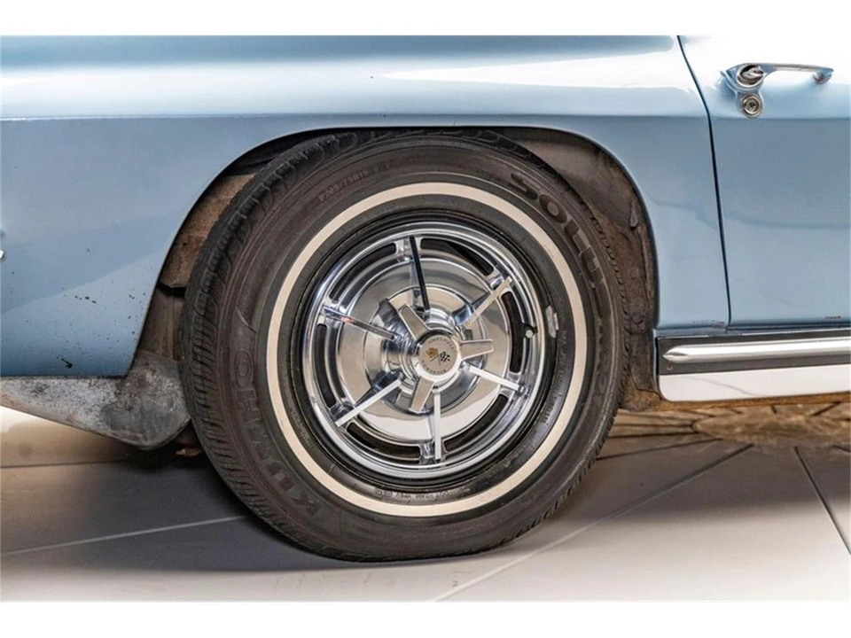1964 Chevrolet Corvette C2 - Image 17 of 31