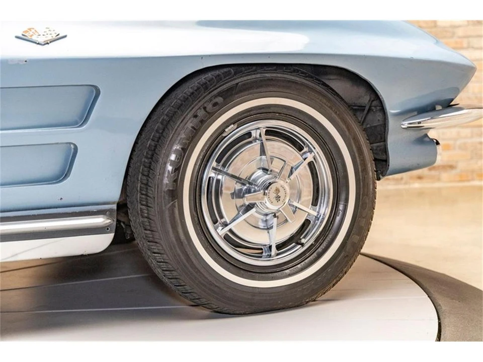 1964 Chevrolet Corvette C2 - Image 18 of 31