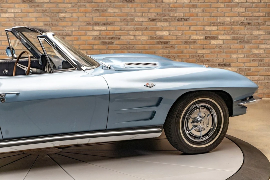 1964 Chevrolet Corvette C2 - Image 13 of 24