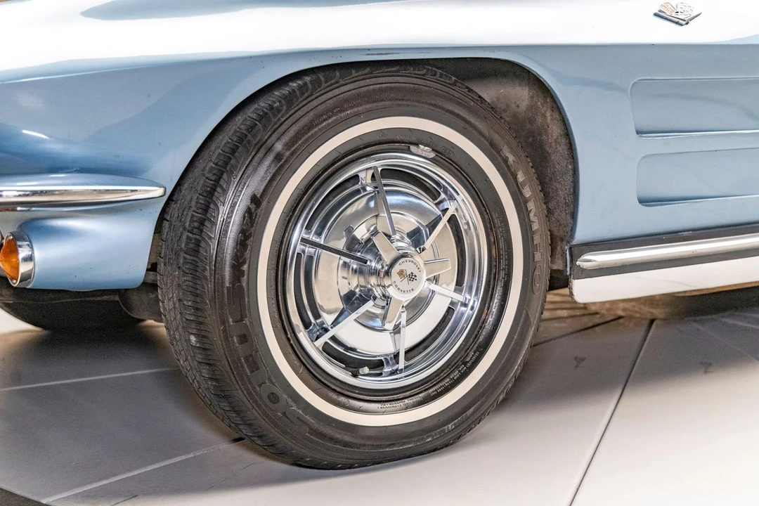 1964 Chevrolet Corvette C2 - Image 15 of 24
