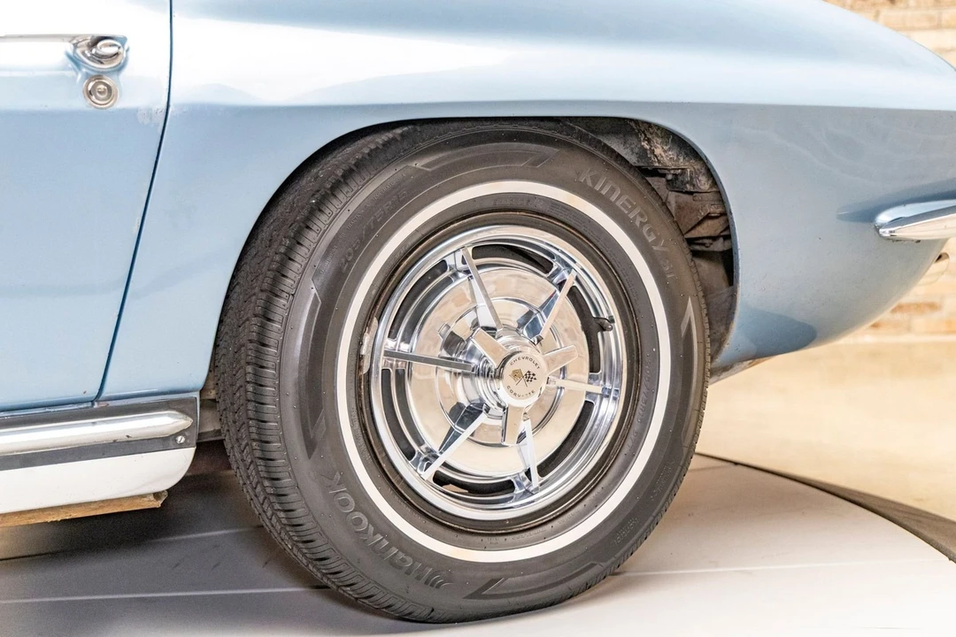1964 Chevrolet Corvette C2 - Image 16 of 24