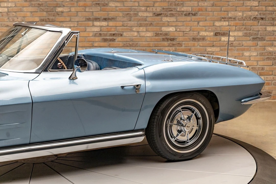 1964 Chevrolet Corvette C2 - Image 11 of 24