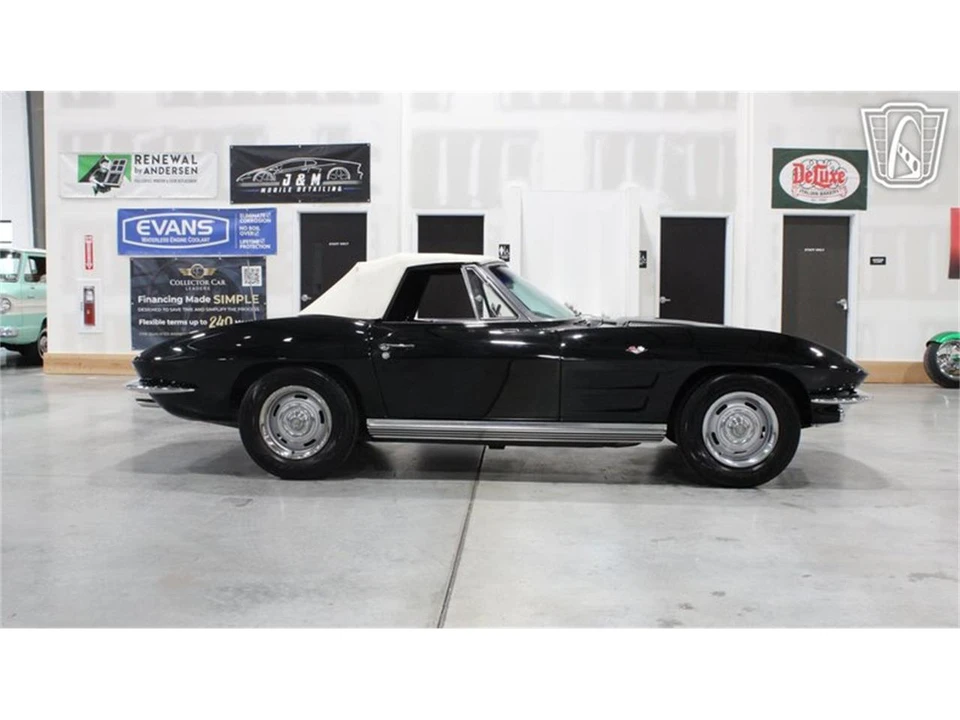 1964 Chevrolet Corvette C2 - Image 23 of 31
