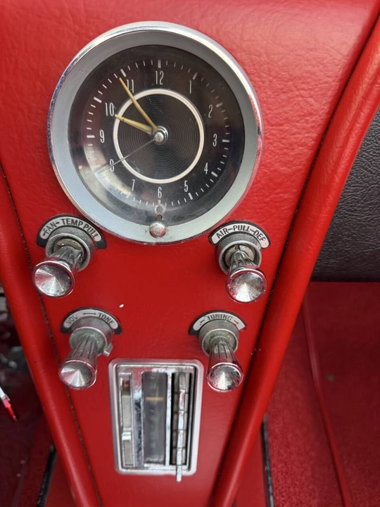 1964 Chevrolet Corvette C2 - Image 18 of 21
