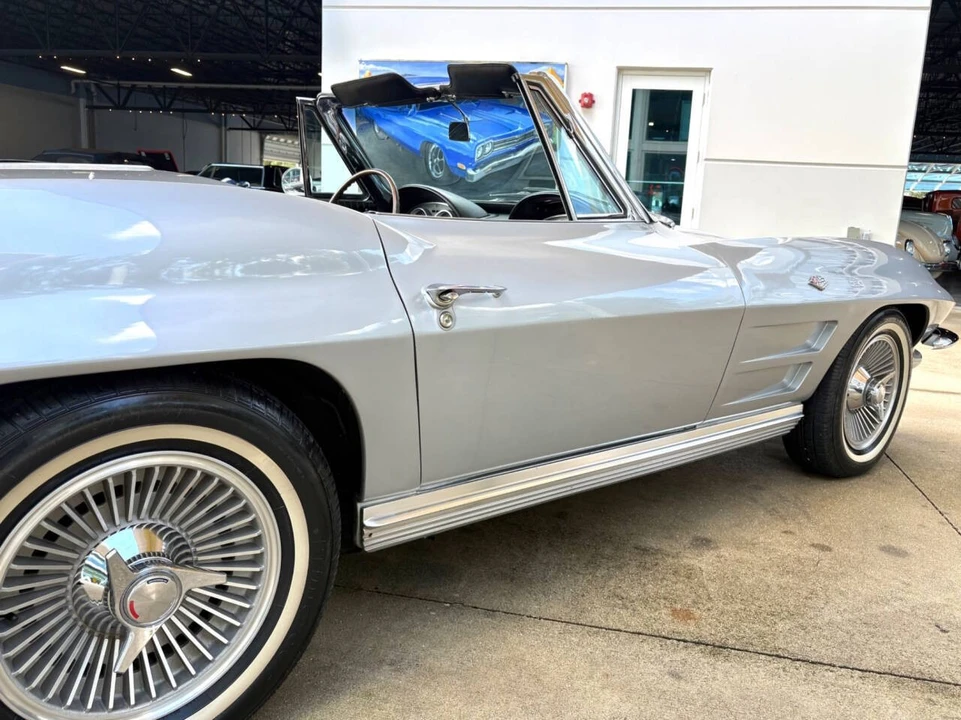 1964 Chevrolet Corvette C2 - Image 17 of 31
