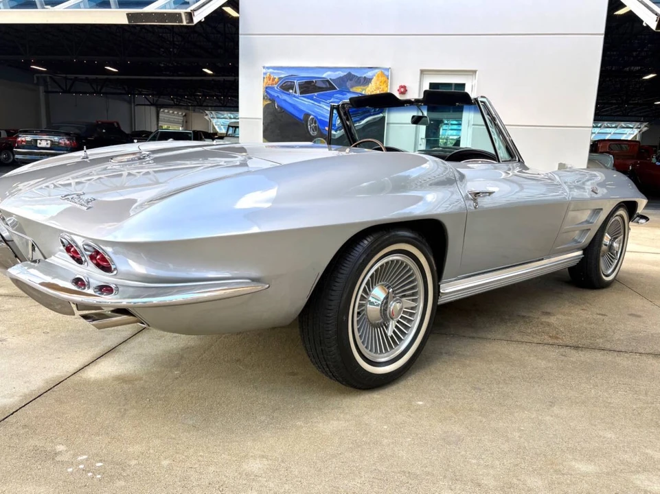 1964 Chevrolet Corvette C2 - Image 16 of 31