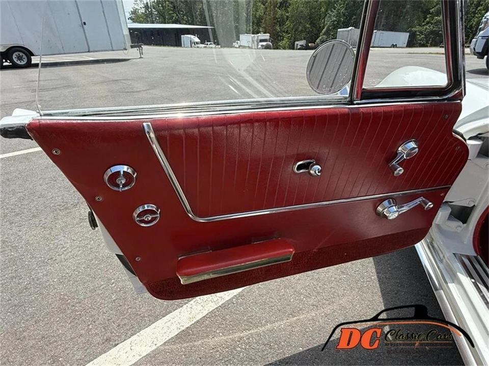 1964 Chevrolet Corvette C2 - Image 11 of 31