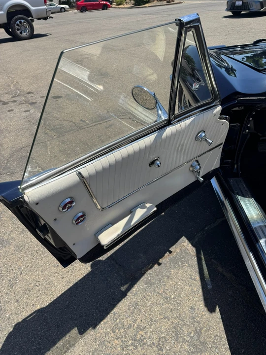 1964 Chevrolet Corvette C2 - Image 13 of 31