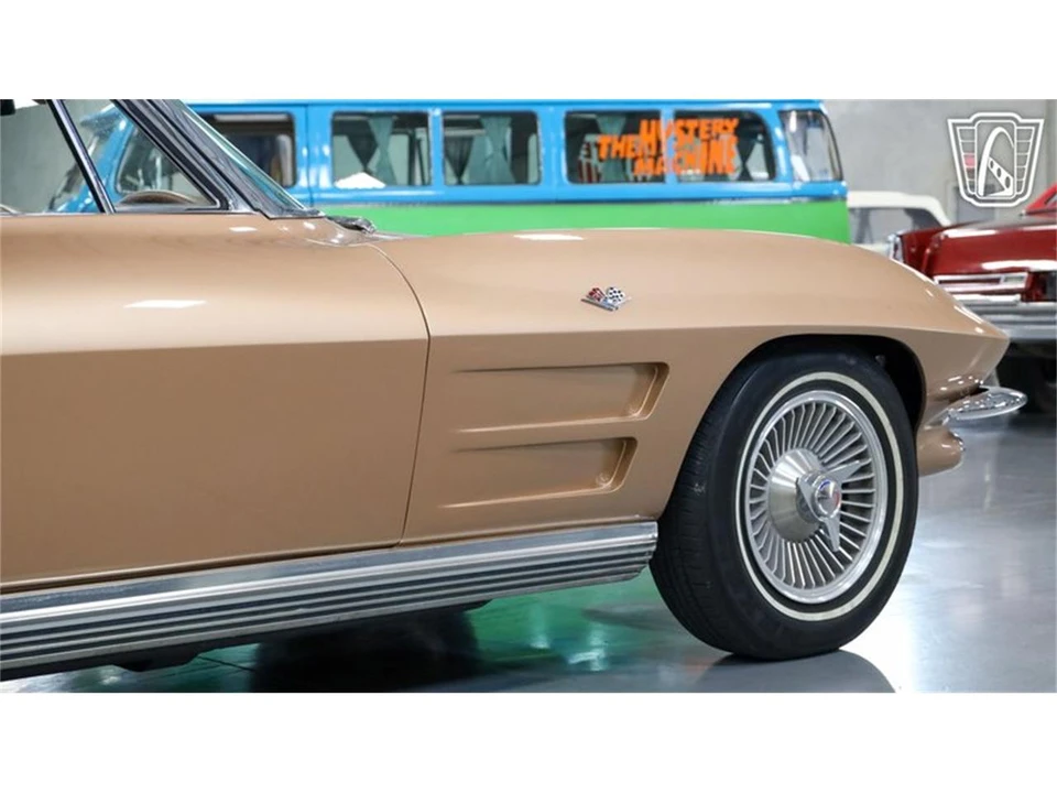 1964 Chevrolet Corvette C2 - Image 26 of 31