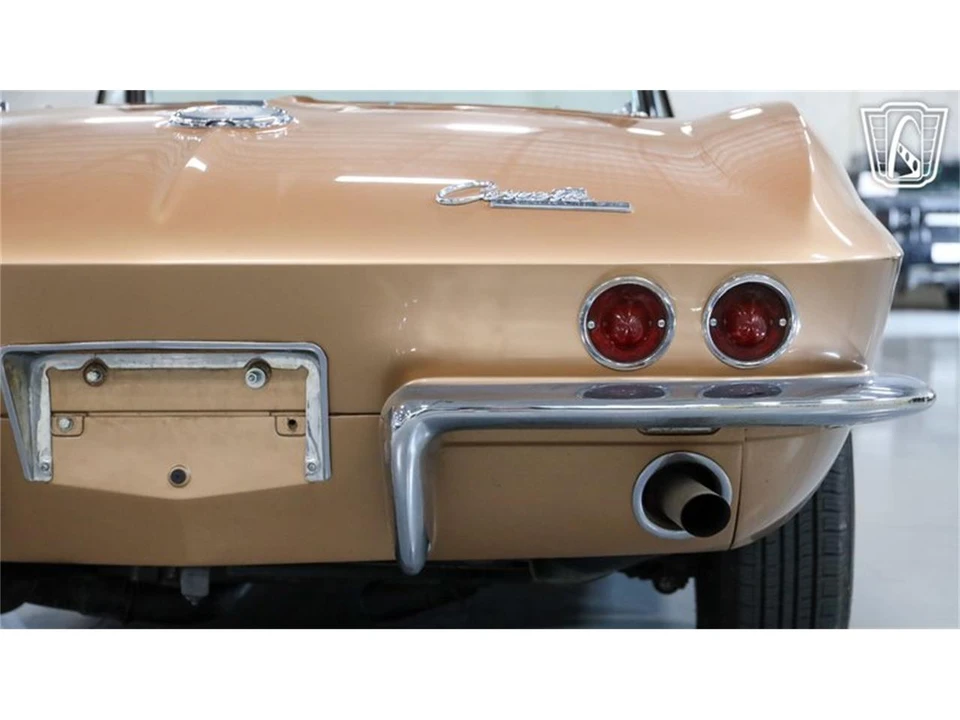 1964 Chevrolet Corvette C2 - Image 20 of 31