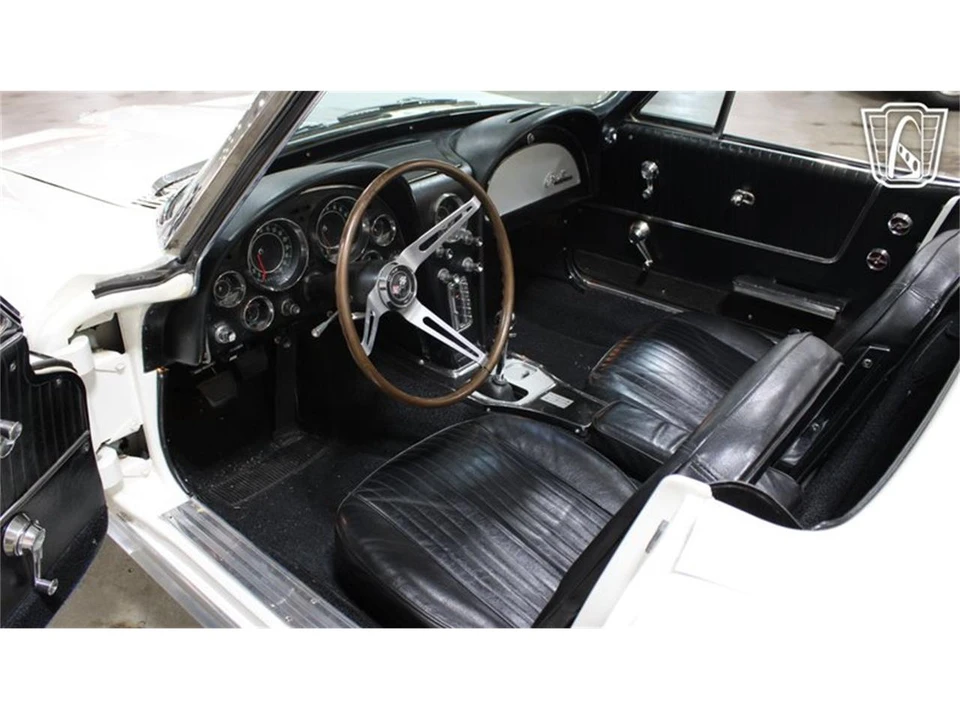 1964 Chevrolet Corvette C2 - Image 11 of 31