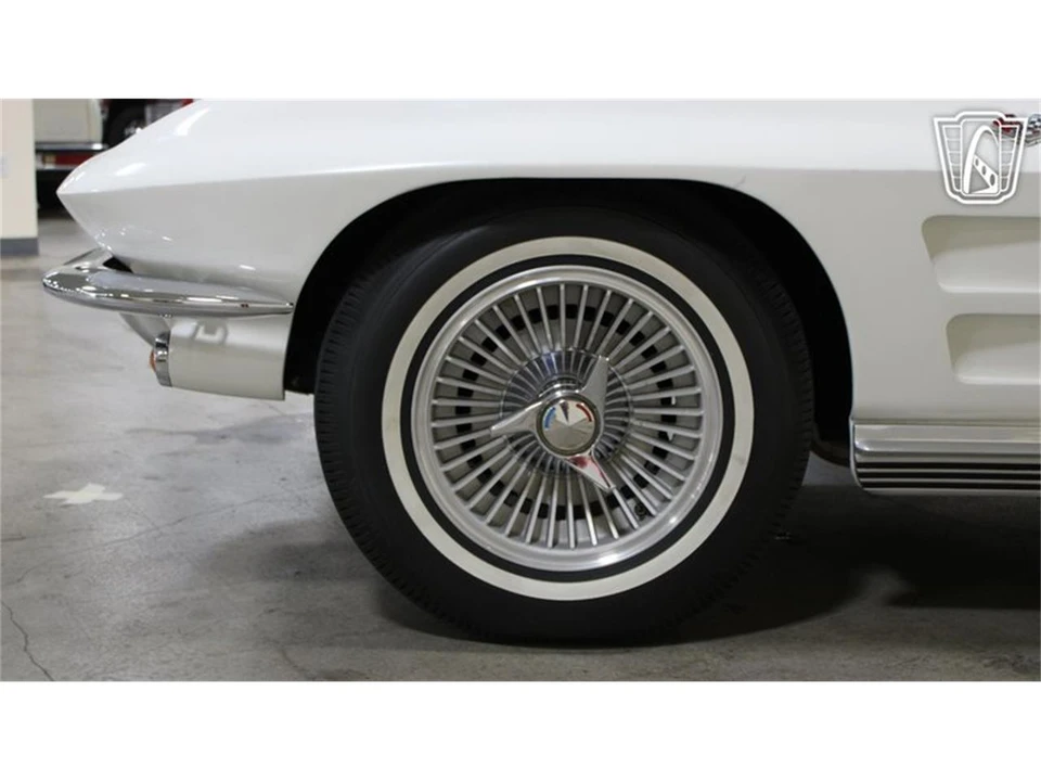 1964 Chevrolet Corvette C2 - Image 7 of 31