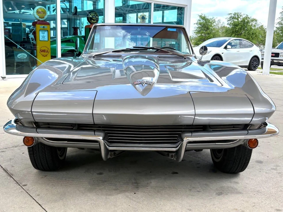 1964 Chevrolet Corvette C2 - Image 2 of 31