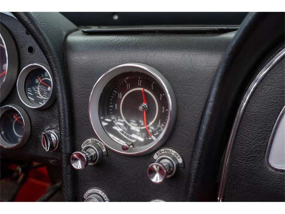1964 Chevrolet Corvette C2 - Image 18 of 31