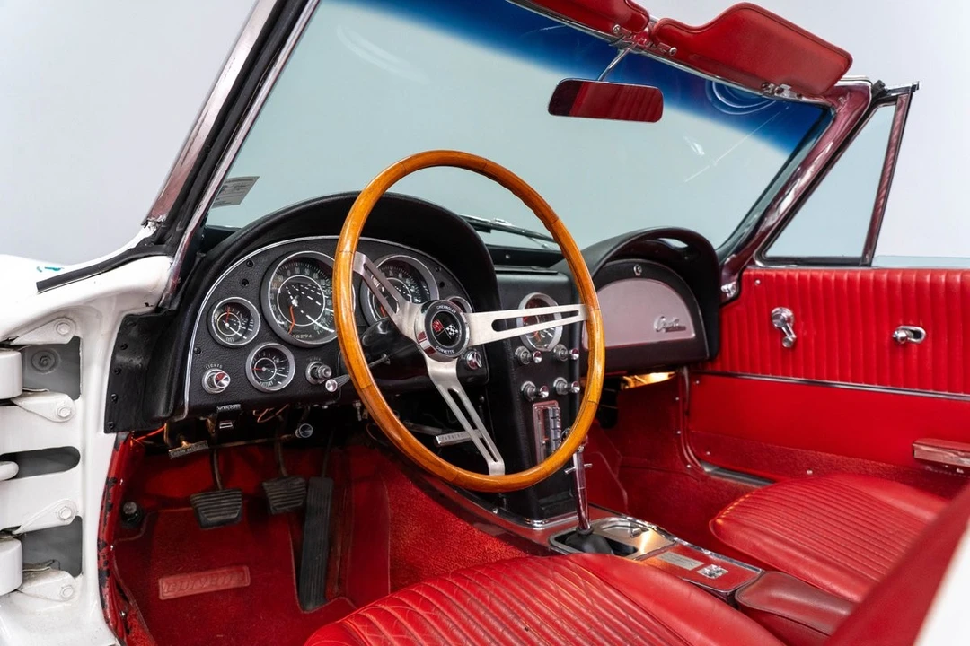 1964 Chevrolet Corvette C2 - Image 13 of 31