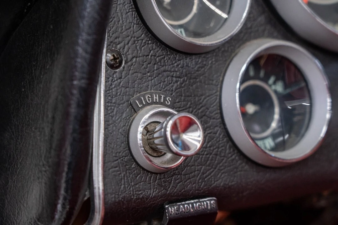 1964 Chevrolet Corvette C2 - Image 28 of 31