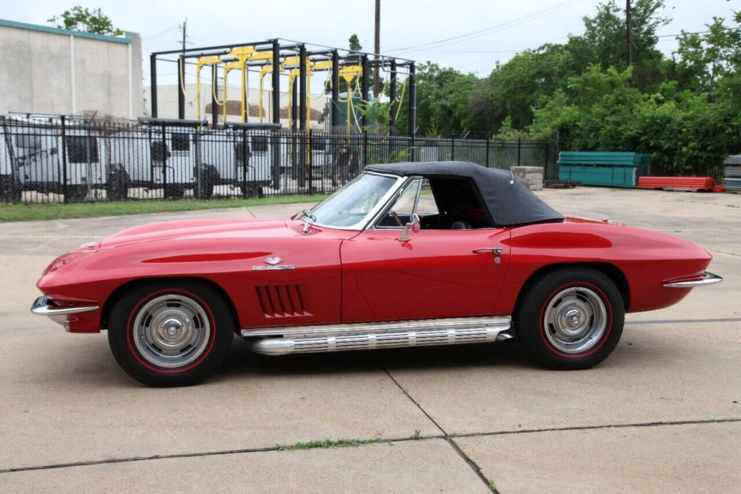 1964 Chevrolet Corvette C2 - Image 15 of 31