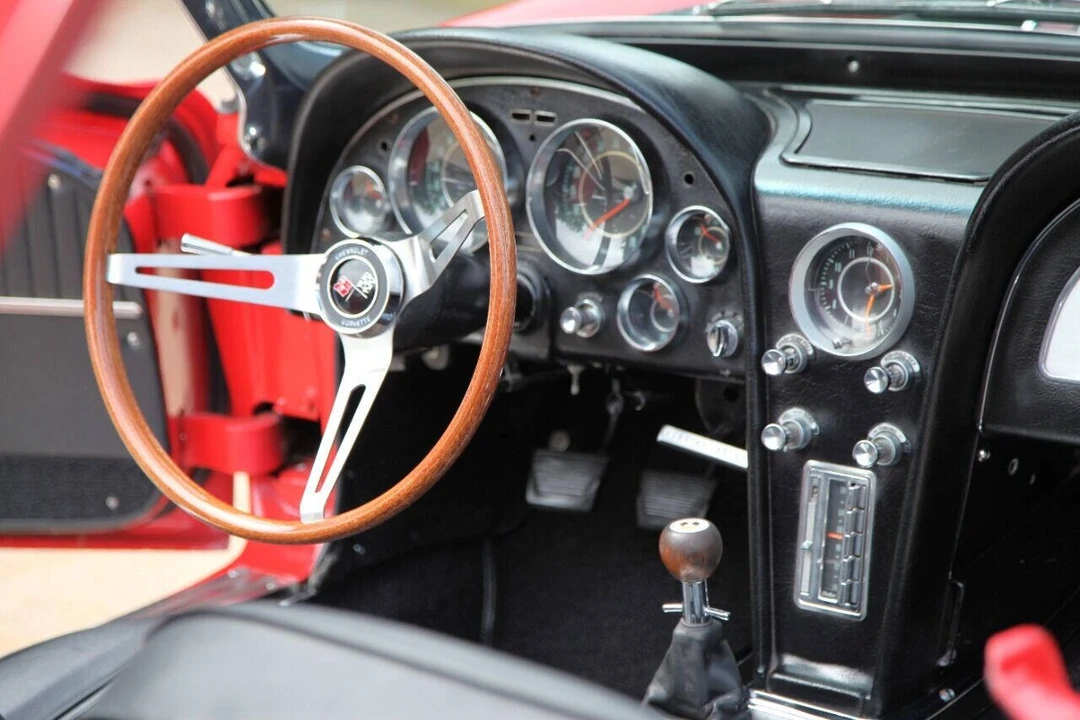 1964 Chevrolet Corvette C2 - Image 24 of 31