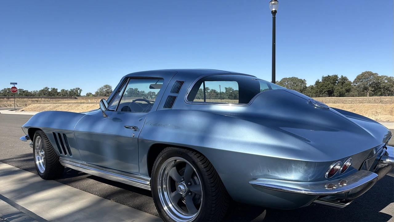 1964 Chevrolet Corvette C2 - Image 2 of 8