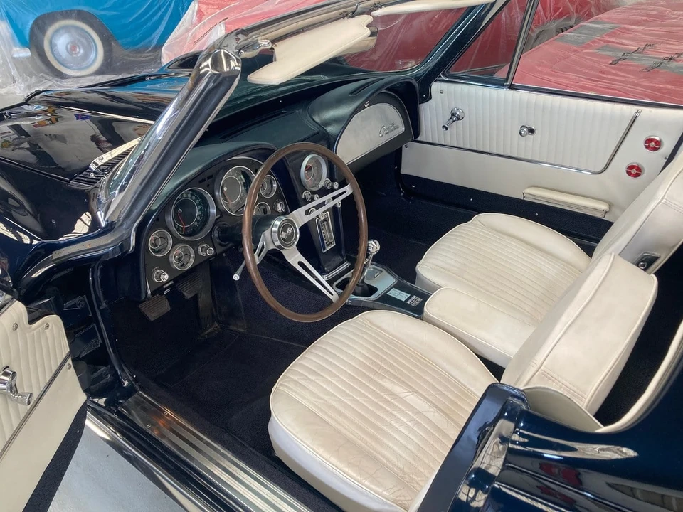 1964 Chevrolet Corvette C2 - Image 12 of 31