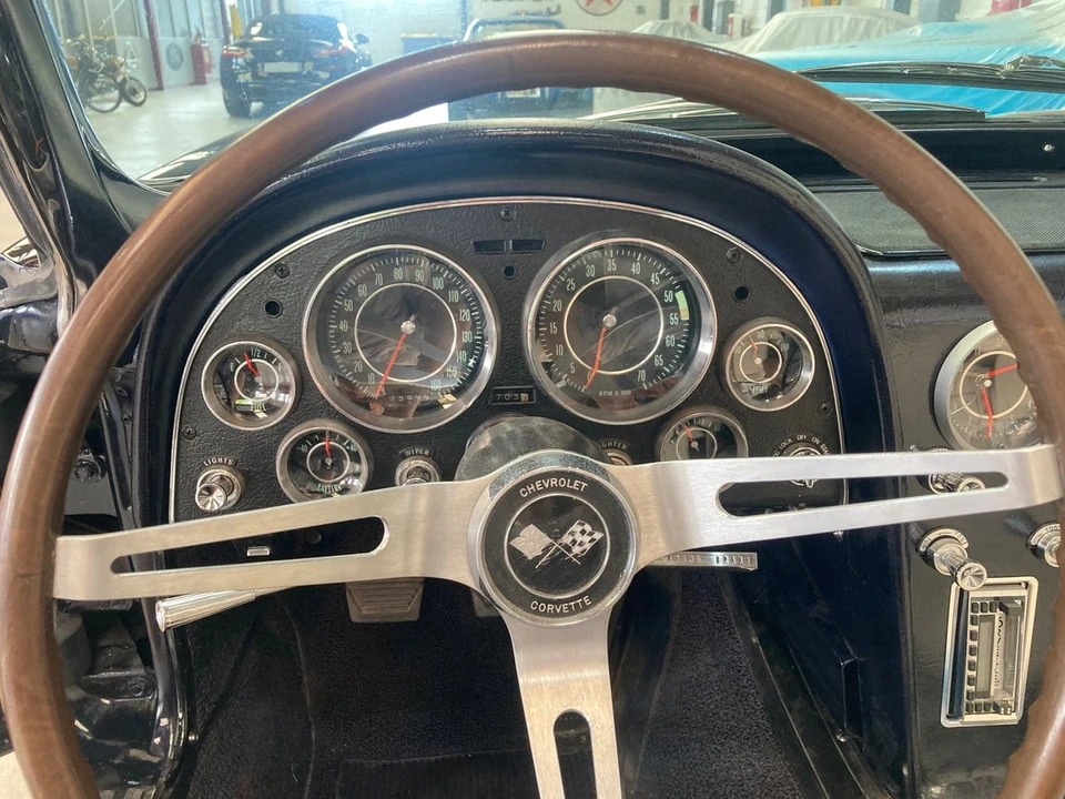 1964 Chevrolet Corvette C2 - Image 14 of 31