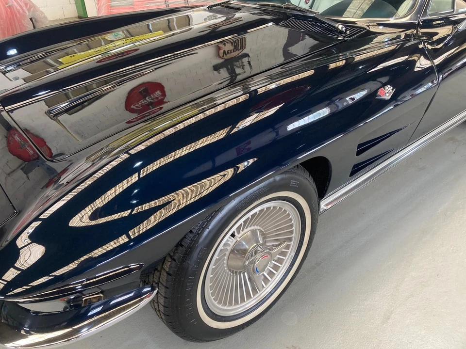 1964 Chevrolet Corvette C2 - Image 27 of 31