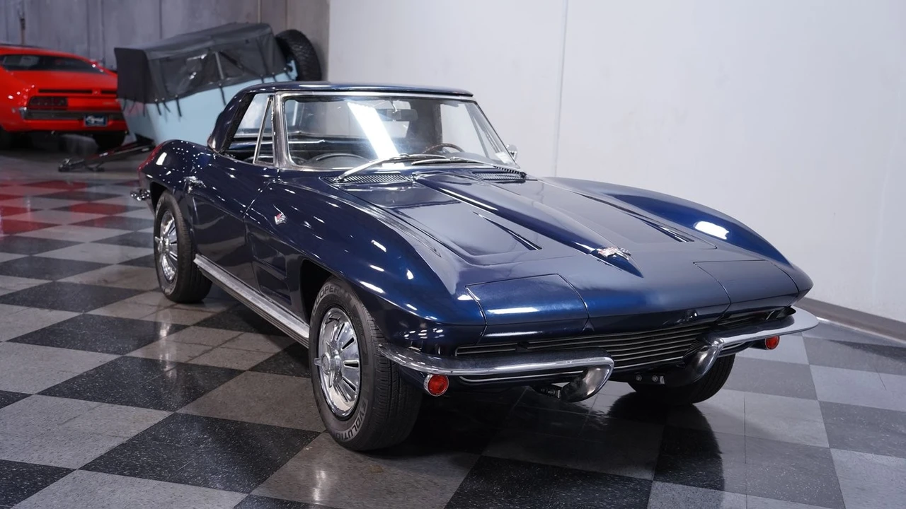 1964 Chevrolet Corvette C2 - Image 15 of 31