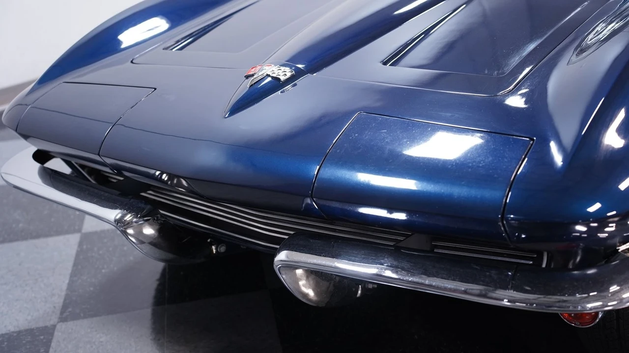 1964 Chevrolet Corvette C2 - Image 18 of 31