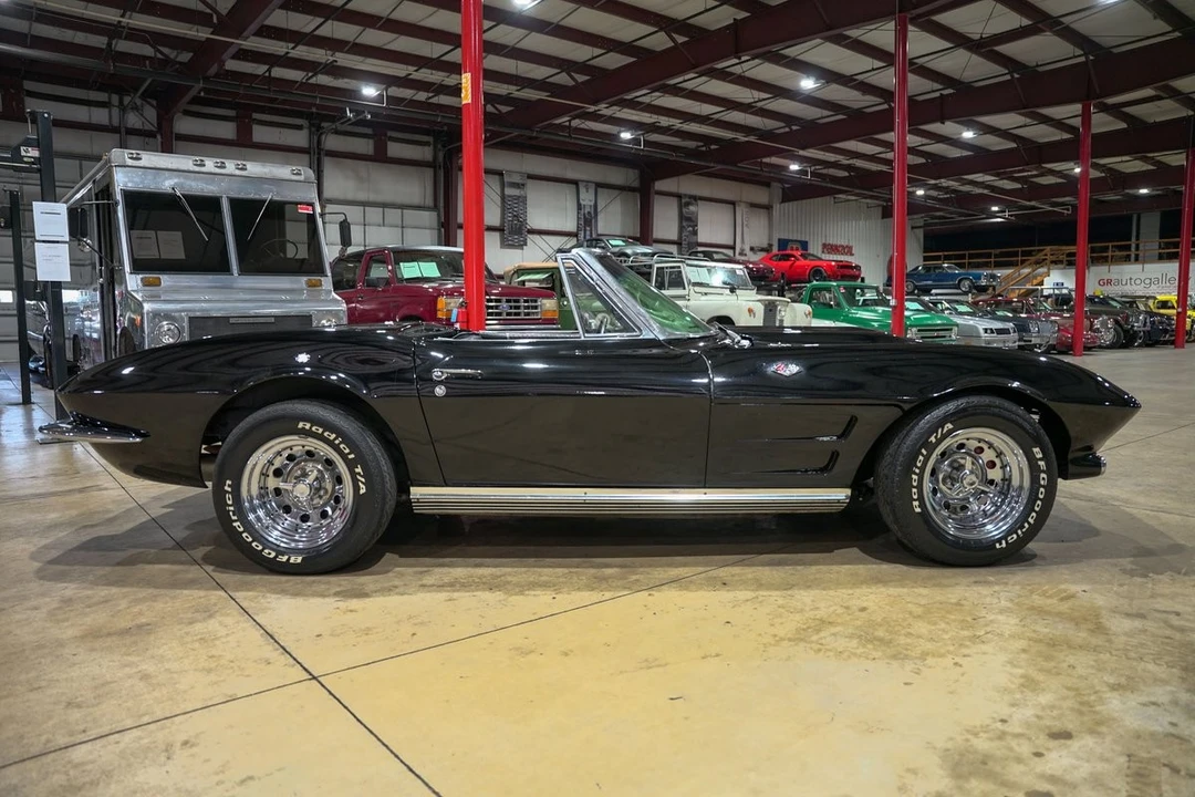 1964 Chevrolet Corvette C2 - Image 10 of 12
