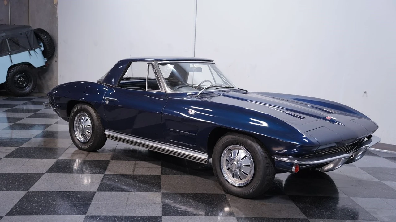 1964 Chevrolet Corvette C2 - Image 14 of 21