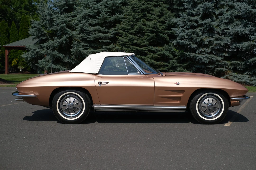 1964 Chevrolet Corvette C2 - Image 15 of 31