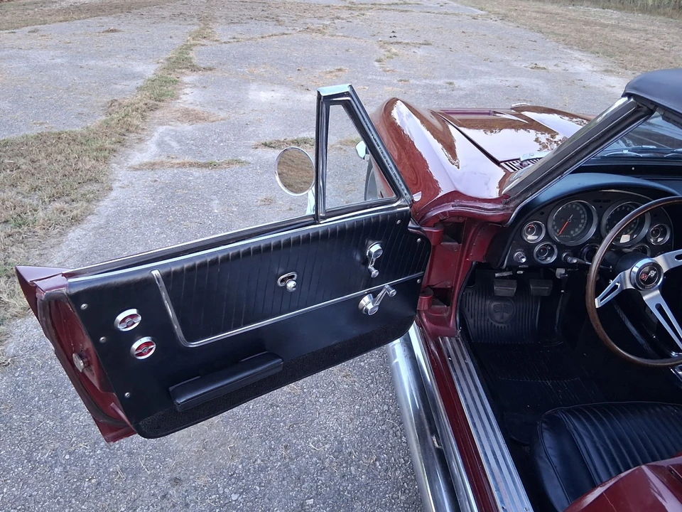 1964 Chevrolet Corvette C2 - Image 25 of 31