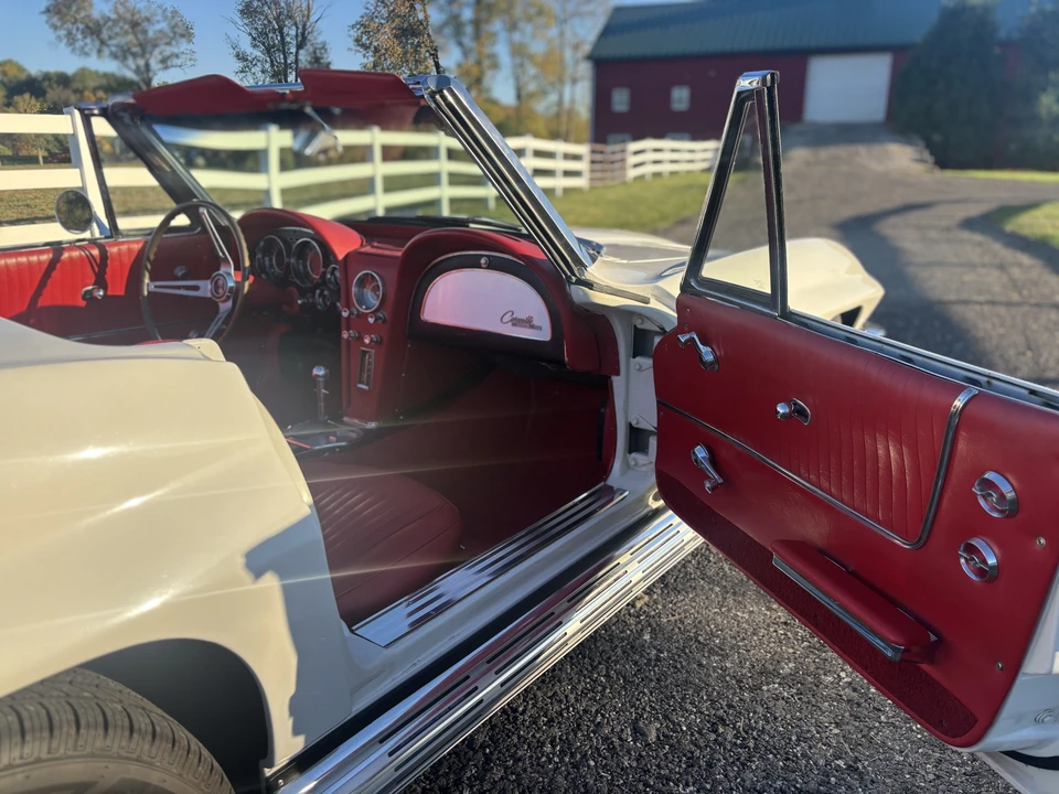 1964 Chevrolet Corvette C2 - Image 28 of 31
