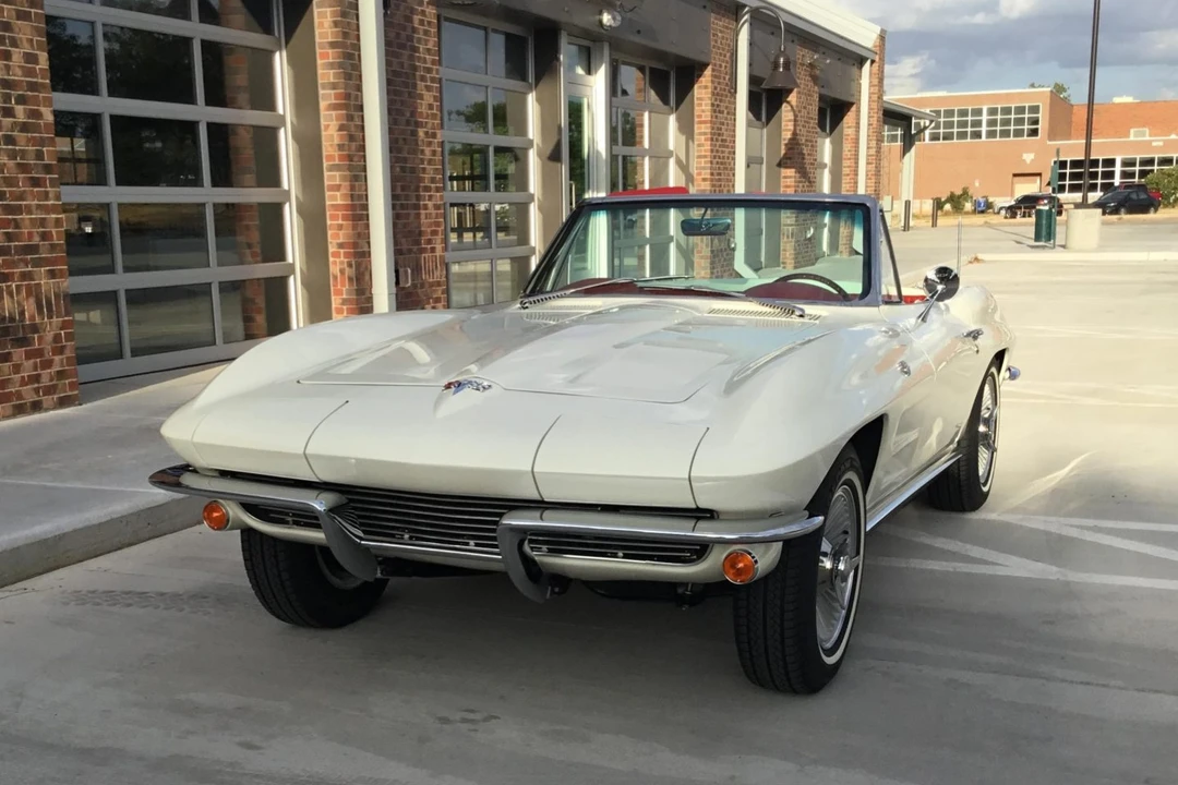 1964 Chevrolet Corvette C2 - Image 2 of 31