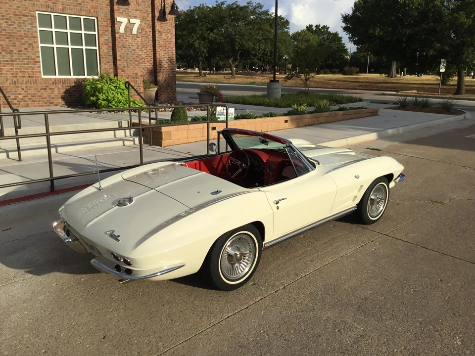 1964 Chevrolet Corvette C2 - Image 19 of 31
