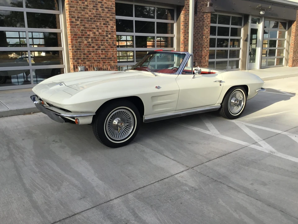 1964 Chevrolet Corvette C2 - Image 3 of 31