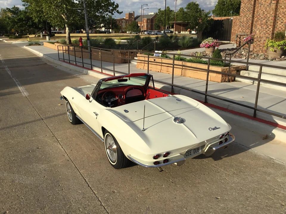 1964 Chevrolet Corvette C2 - Image 18 of 31